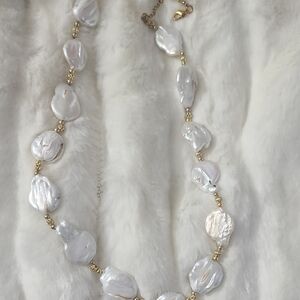 Elegant Pearl Necklace with Gold Accents